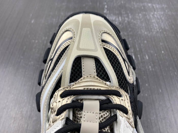 Ba*len*cia*ga track 8000075