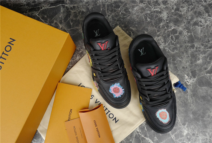 lv snekaers l0000328