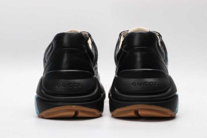G*u*i* rhyton sneaker