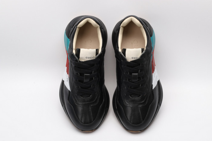 G*u*i* rhyton sneaker