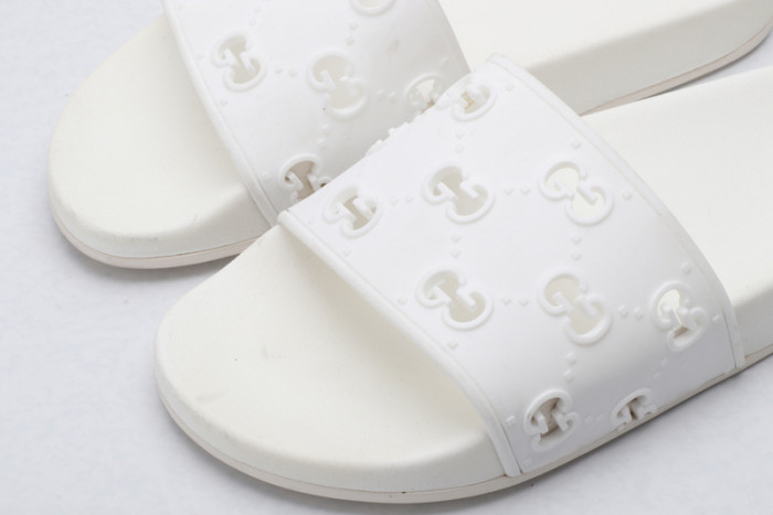 G*u*i* sandal11