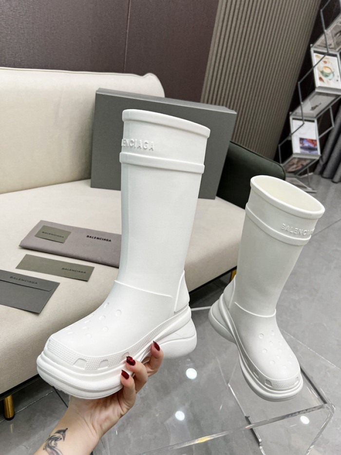 ba*len*cia*ga x Cr*0*s chunky rubber boots b05