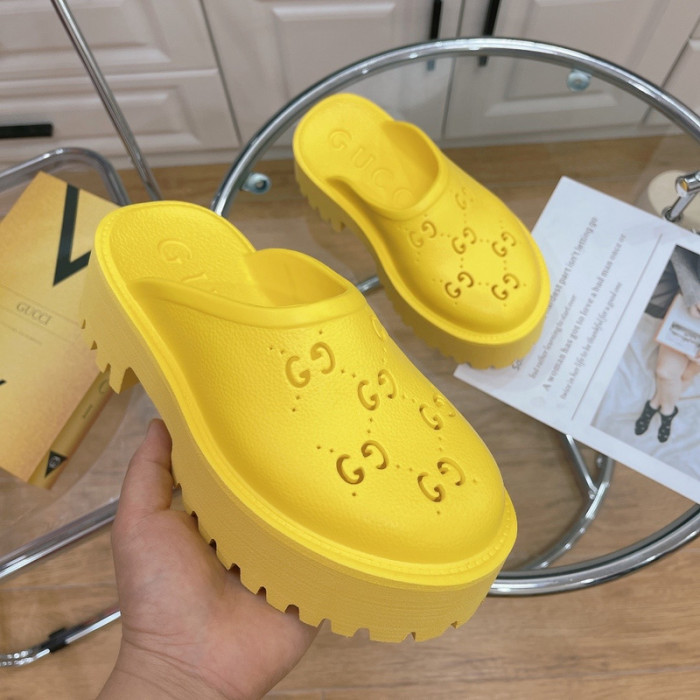 G*u*i* sandal109