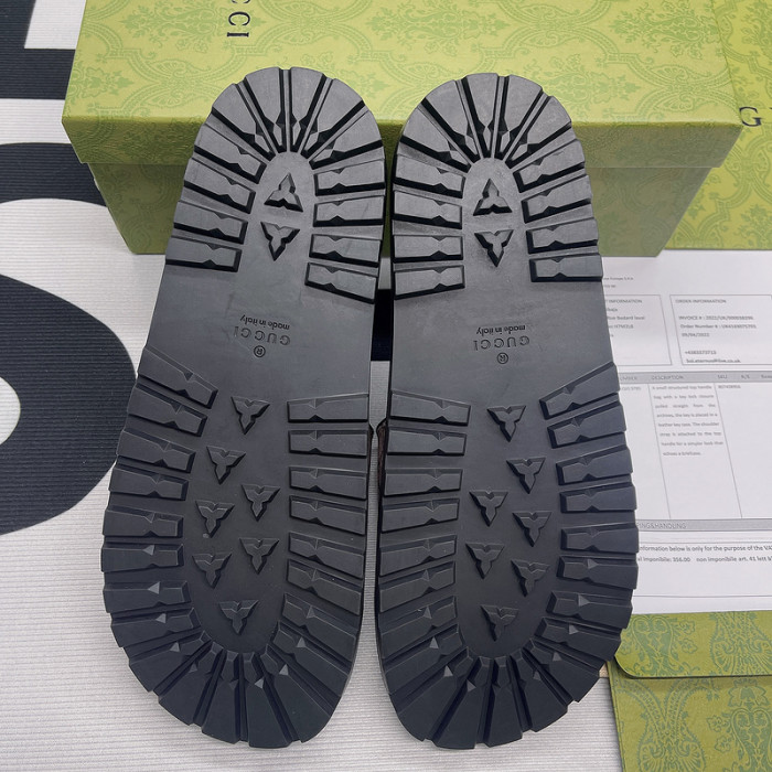 G*u*i* sandal102