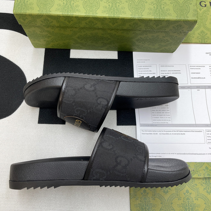 G*u*i* sandal97