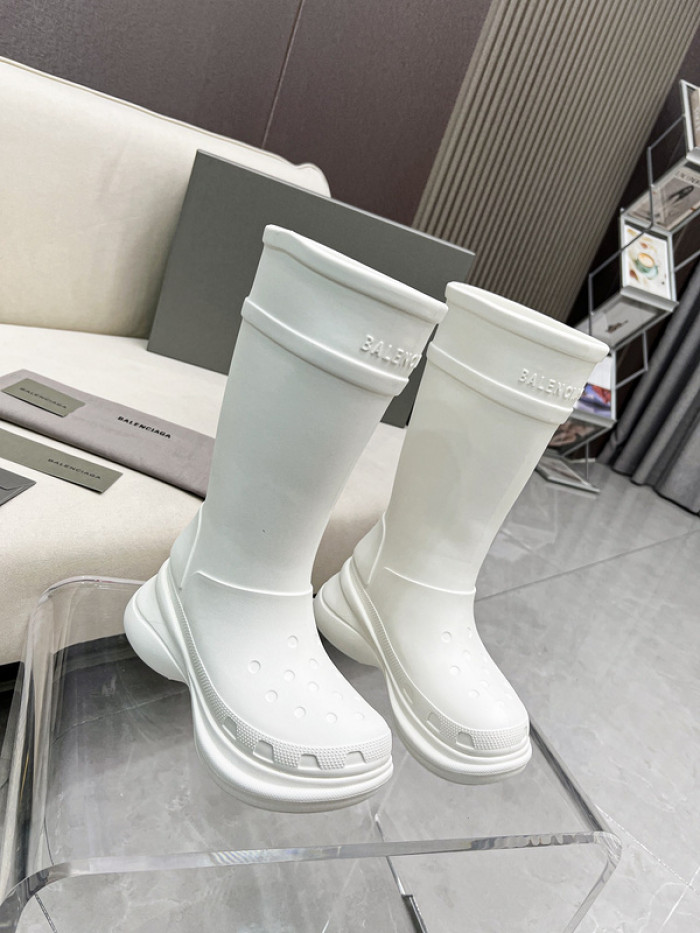 ba*len*cia*ga x Cr*0*s chunky rubber boots b05