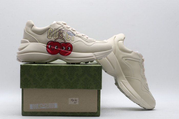 G*u*i* rhyton sneaker