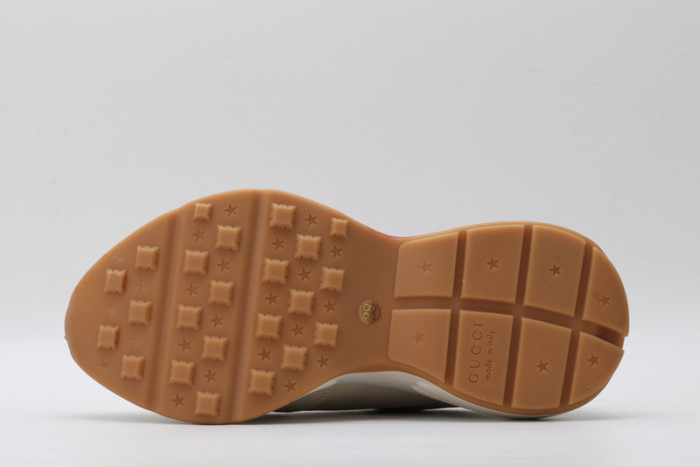 G*u*i* rhyton sneaker