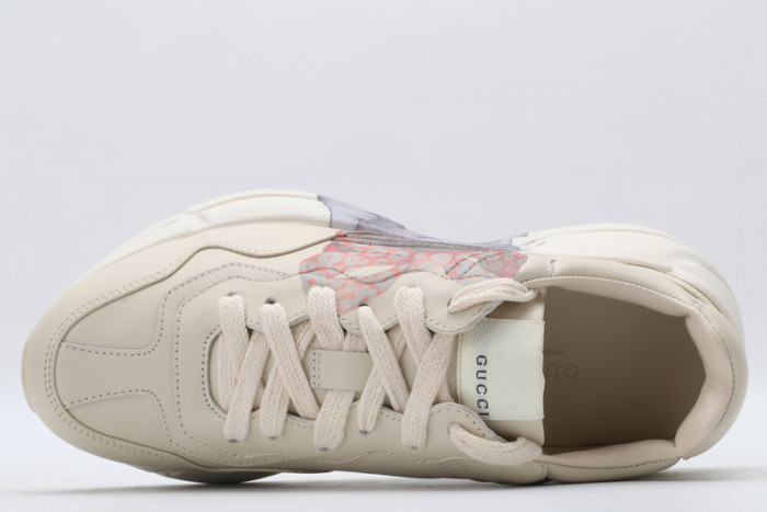 G*u*i* rhyton sneaker