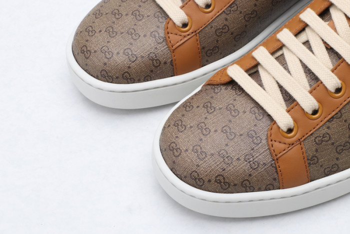 G*u*i* ace sneaker