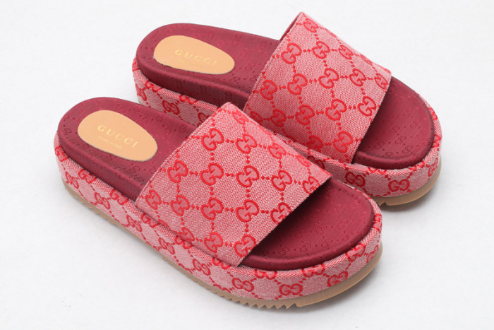 G*u*i* sandal74