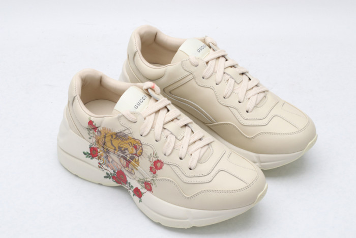 G*u*i* rhyton sneaker