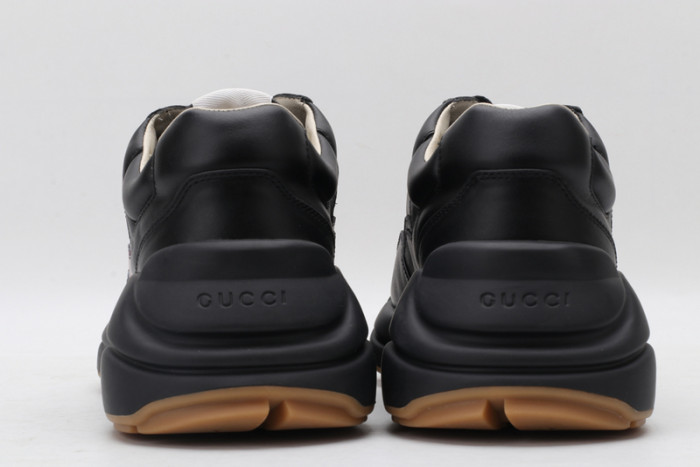 G*u*i* rhyton sneaker