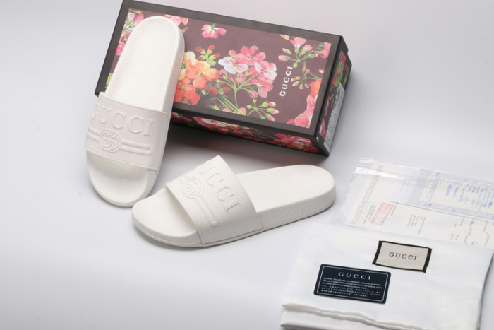 G*u*i* sandal66