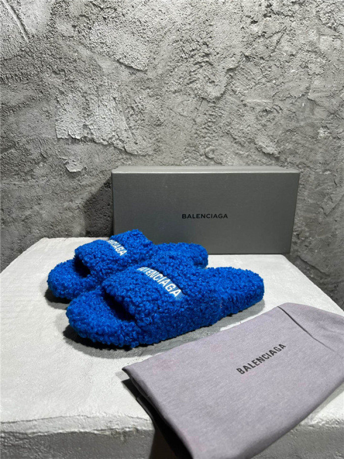 balenciag* sandal bs57