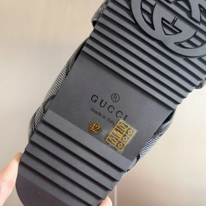 gucc* sandal126
