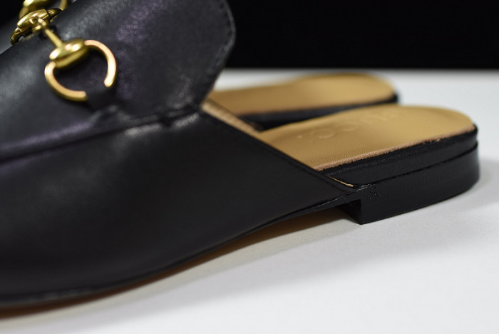G*u*i* sandal86